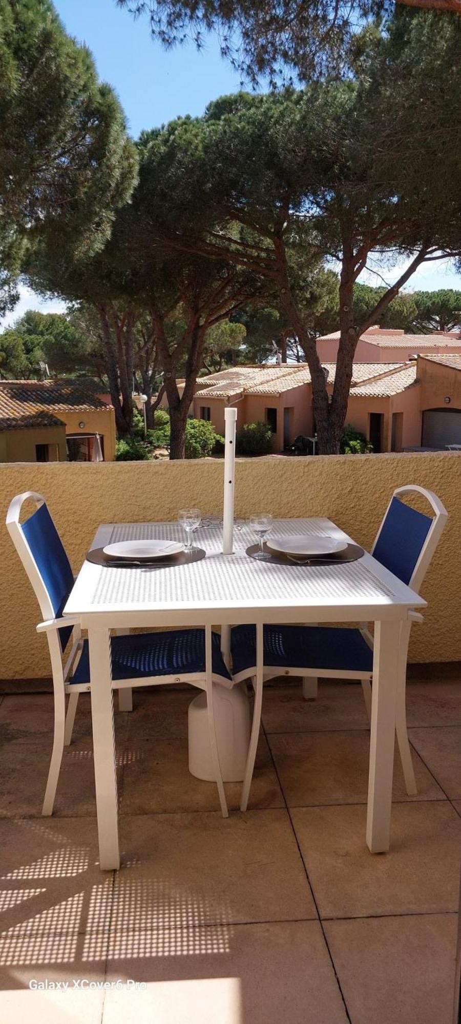 Studio Renove Dans Residence De Vacances Avec Grande Piscine Chauffee, Parking Et Terrasse Agde Esterno foto